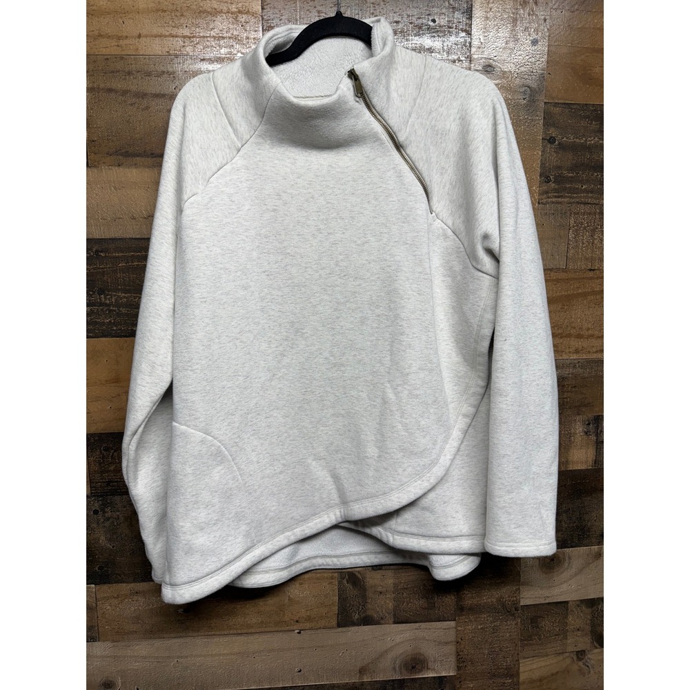 Athleta Coaster Luxe Asymmetric Zip Sweatshirt Gray 1X Tulip‎ Hem Pullover